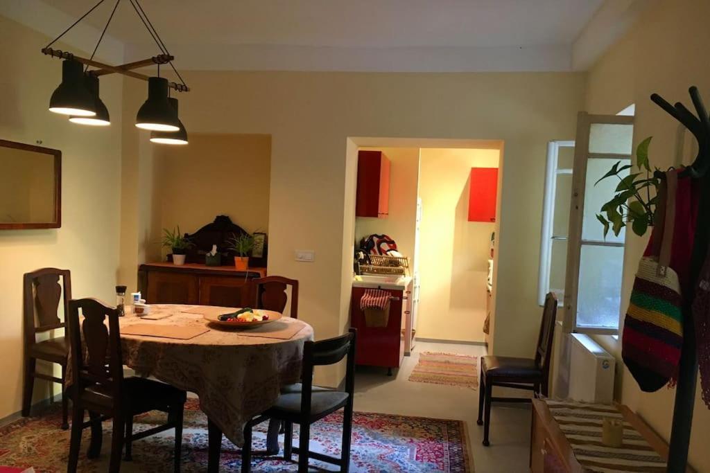 Vintage Studio Apartment, Garden And Free Parking Budapest Esterno foto