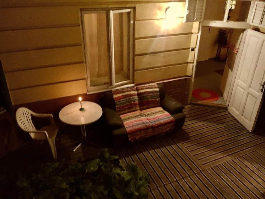 Vintage Studio Apartment, Garden And Free Parking Budapest Esterno foto